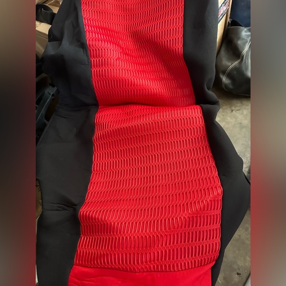 CAR SEAT COVERS - Picture 2 of 4